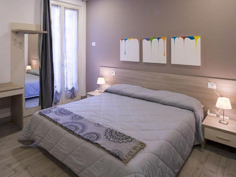 Hotel 7